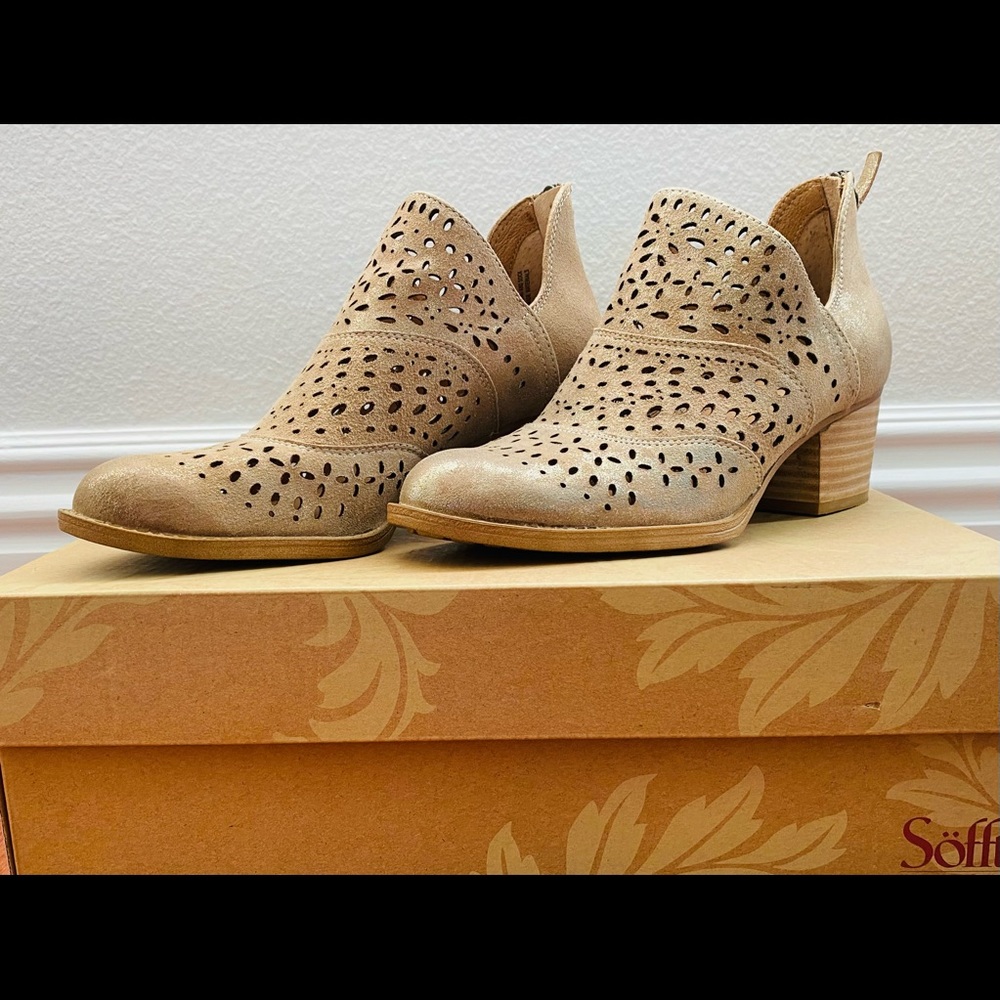 SOFFT Wyoming booties in anthracite, 6.5 (M)